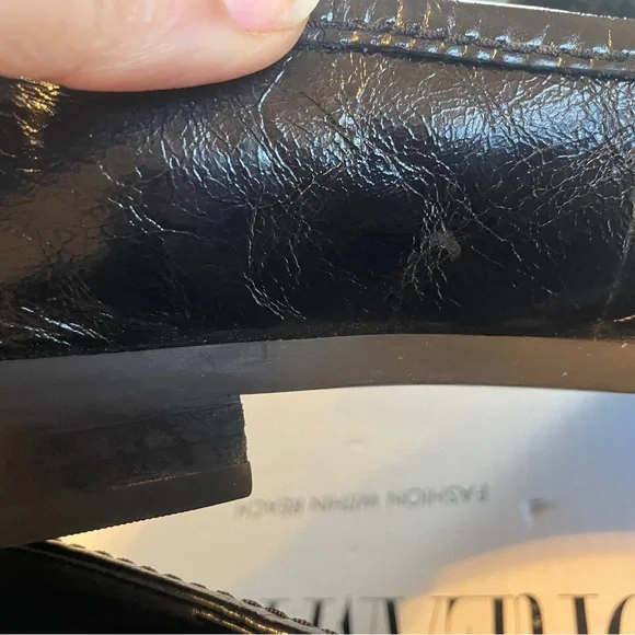 Michael Kors Black Leather Loafers Size 7M Gold Logo Slip-On Flats - Picture 4 of 8